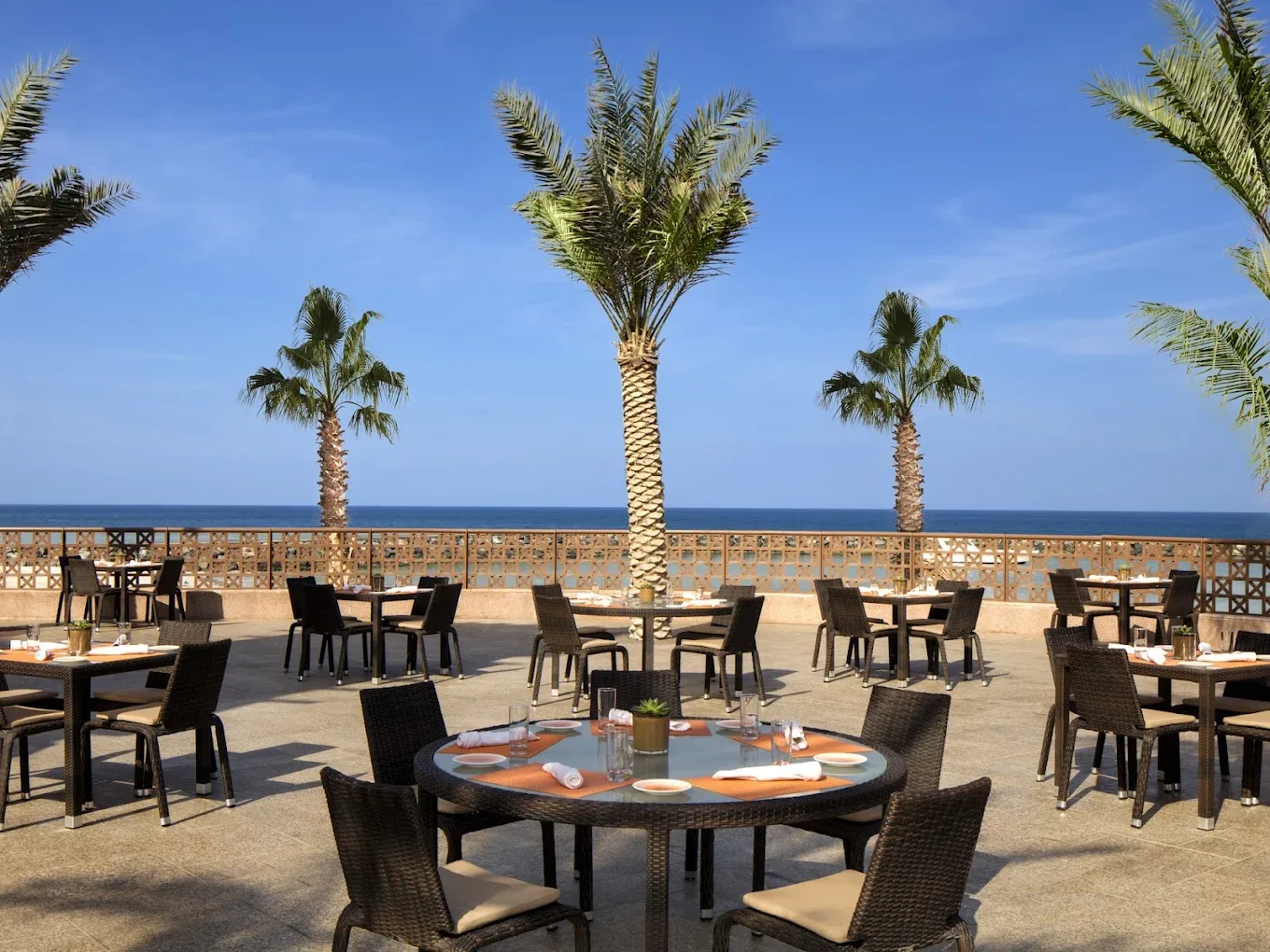 أشهر مطاعم الشارقة 2026