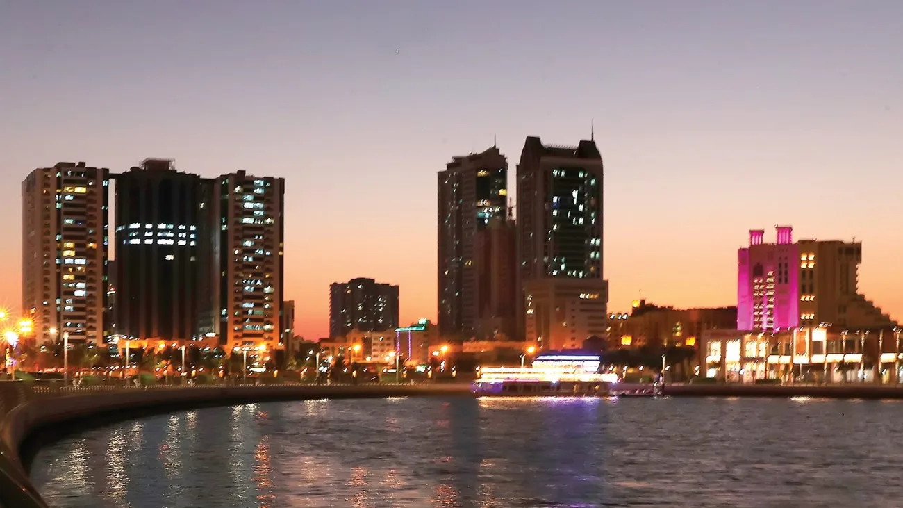 مطاعم ومقاهي على كورنيش الإمارات