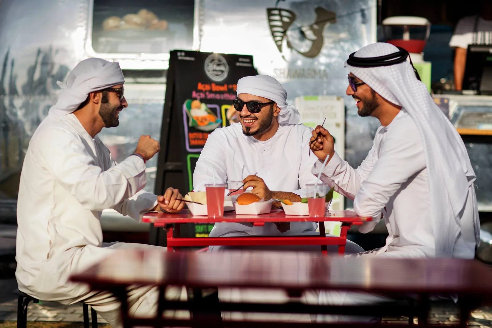 مطاعم محلية في دبي لازم تجربها