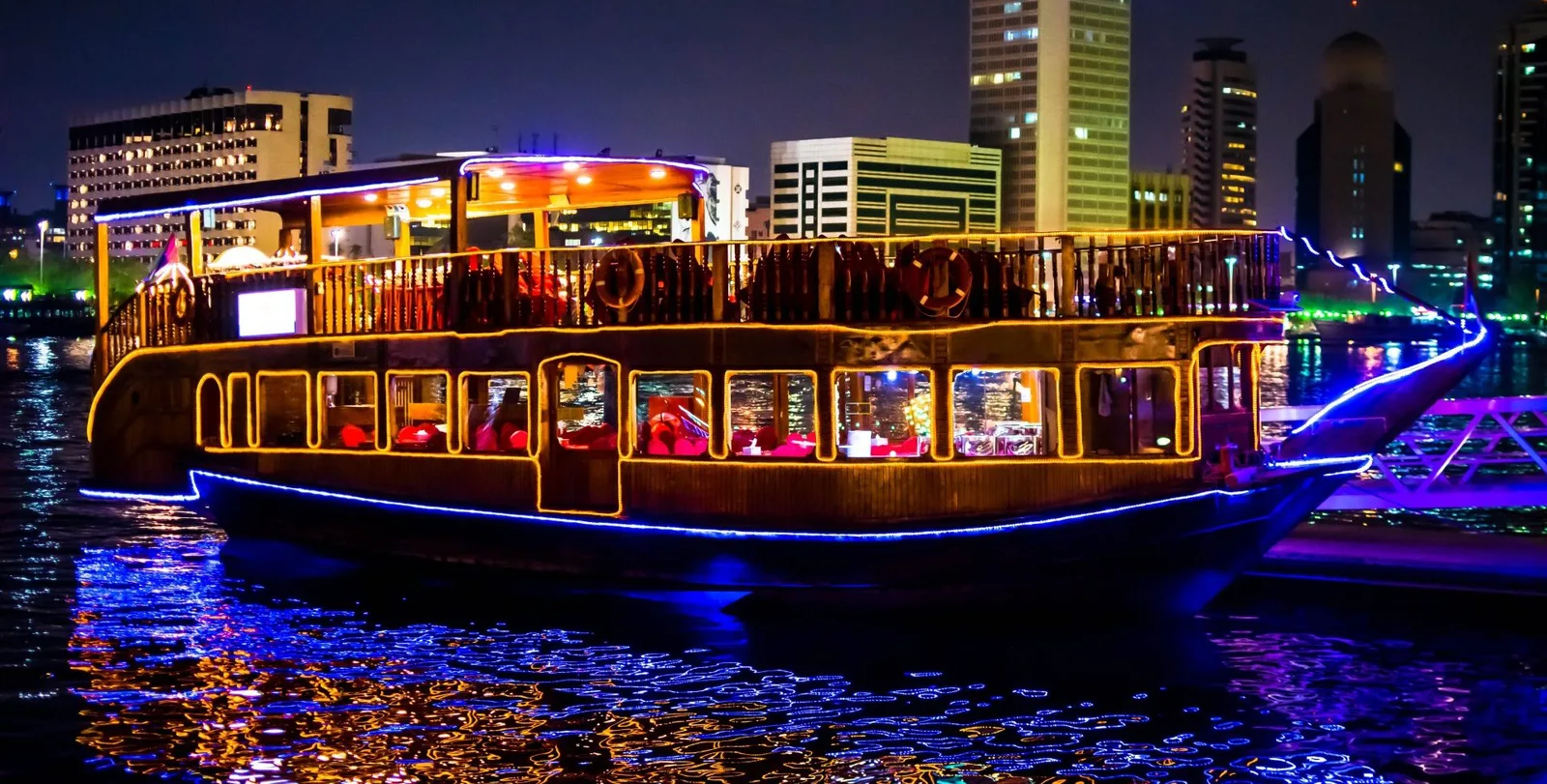 Best Floating Restaurants in Dubai