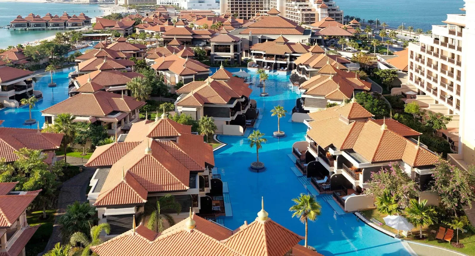 Luxury Resorts in the UAE for an Unforgettable Summer Vacation