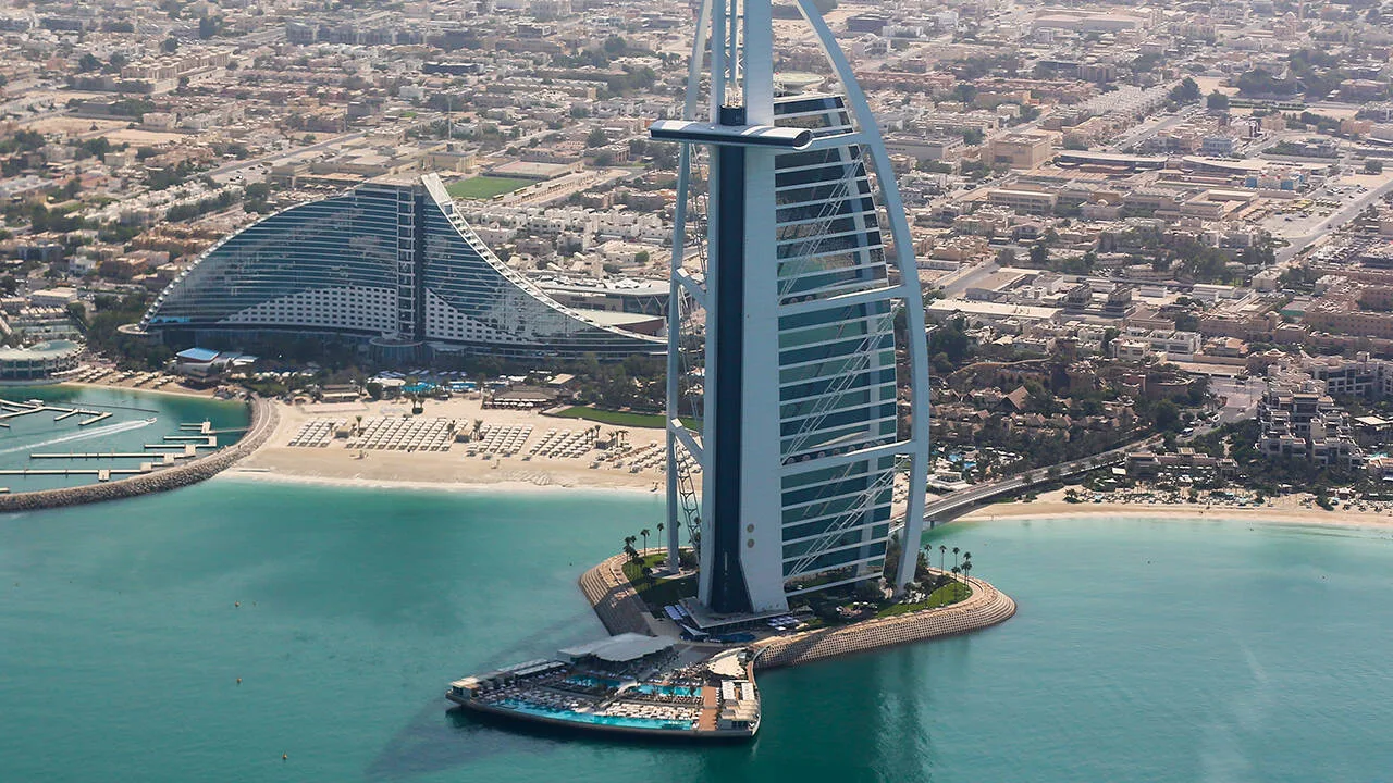دبي تستقبل 3.82 مليون زائر في أول شهرين من 2025