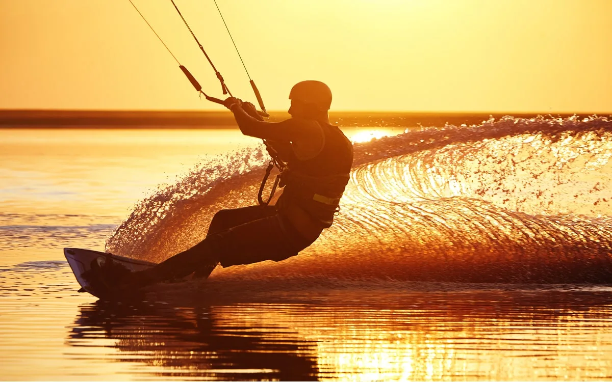 Top 8 Water Sports in Sharjah for Adventure Seekers