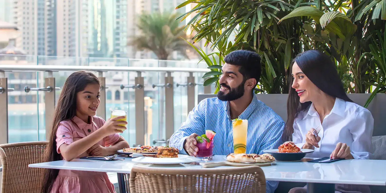 مطاعم جديدة في دبي عليك تجربتها في عام 2025