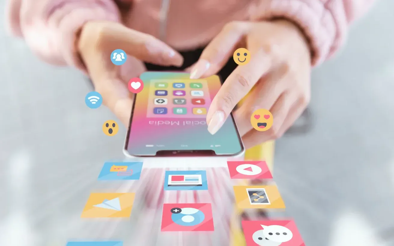 أكثر 10 منصات تواصل اجتماعي استخداماً في الإمارات