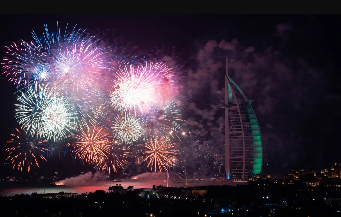 صور احتفالات راس السنة دبي 2025