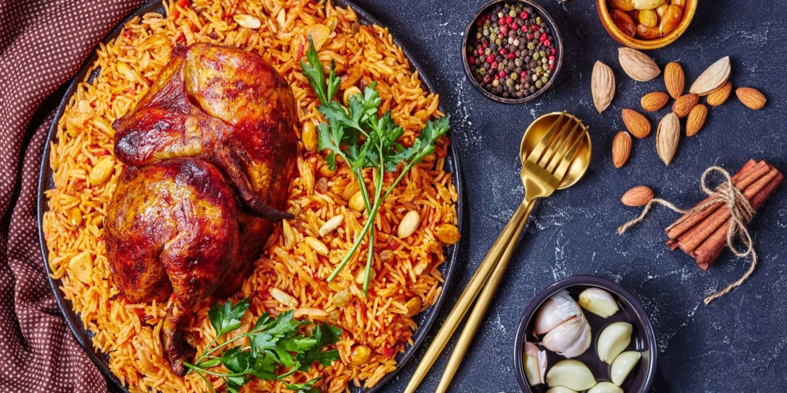 5 مطاعم عربية في أبوظبي تقدم وجبات شهية