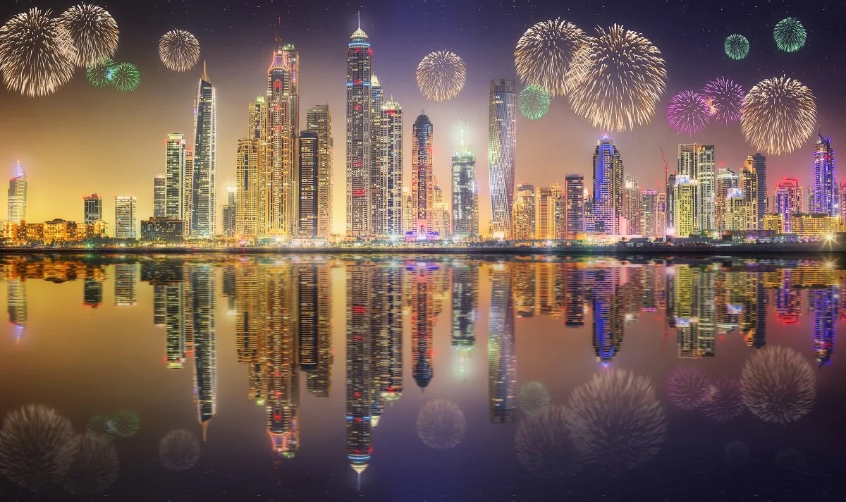 عرض ضخم للألعاب النارية في دبي هذا الأسبوع