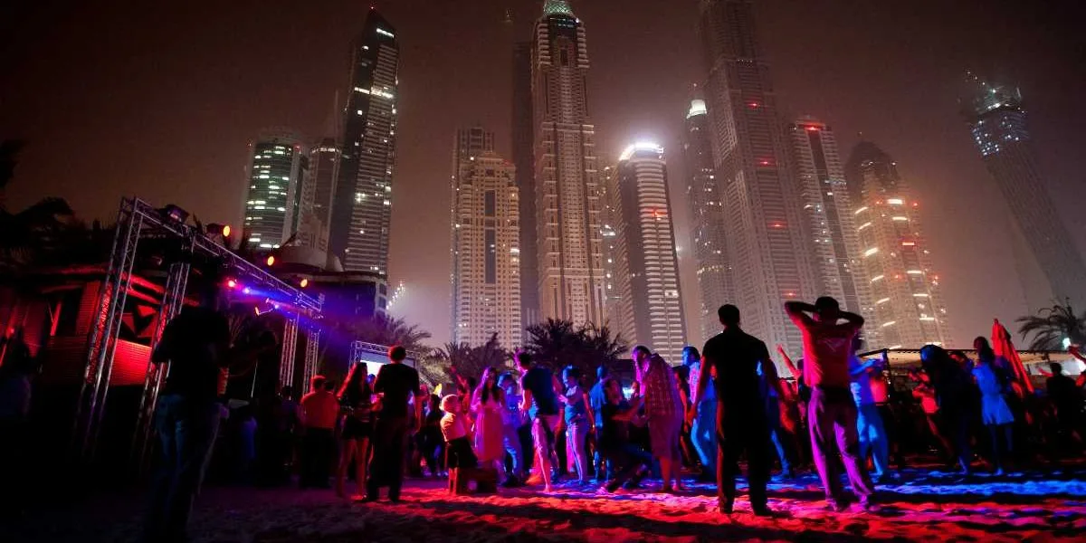 أفضل 7 بارات في دبي 2024