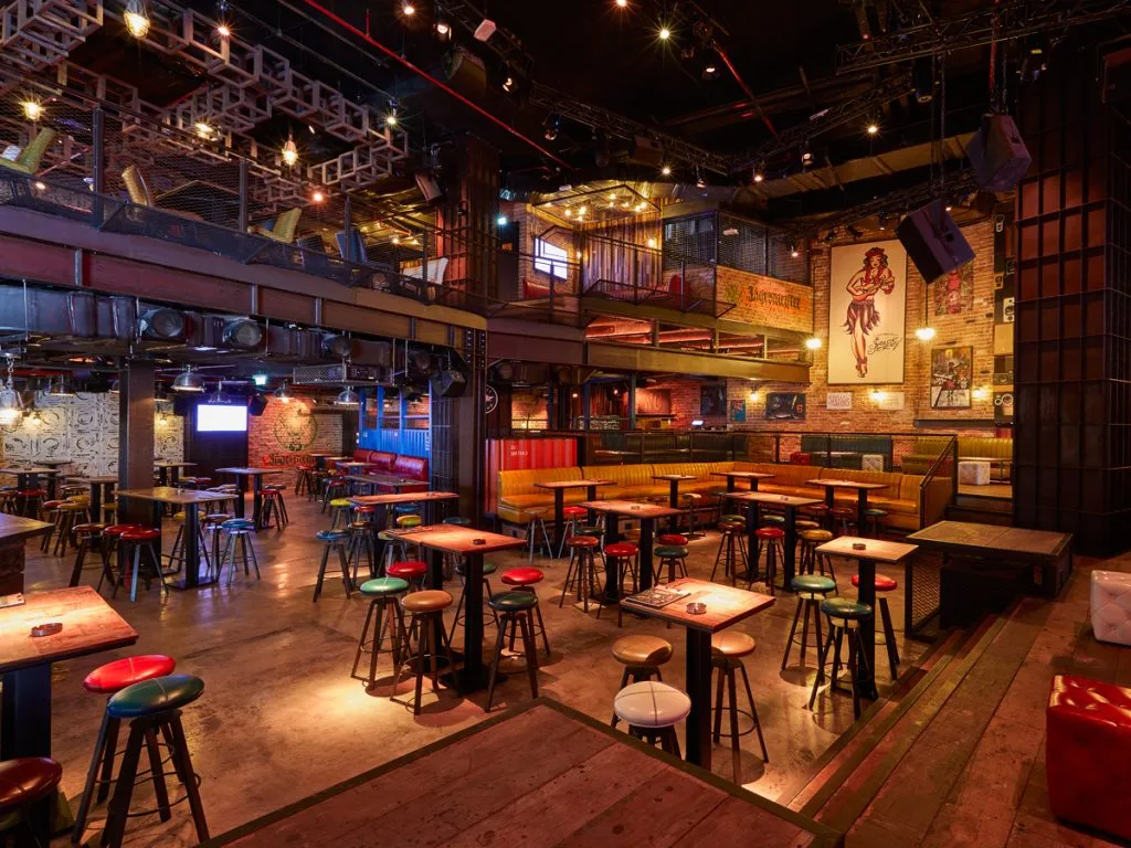 لوك، ستوك وبرل برشا هايتس - Lock, Stock & Barrel Barsha Heights: