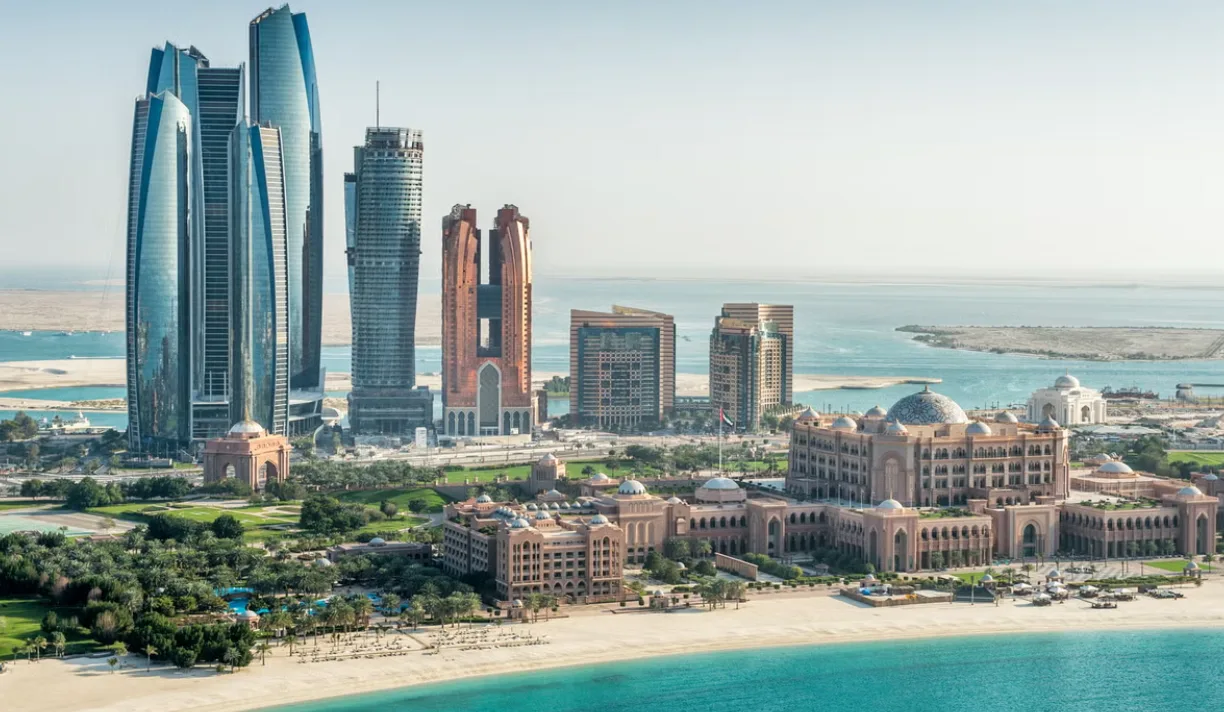 5 أشياء يمكنك القيام بها في أبوظبي لتجربة لا تُنسى