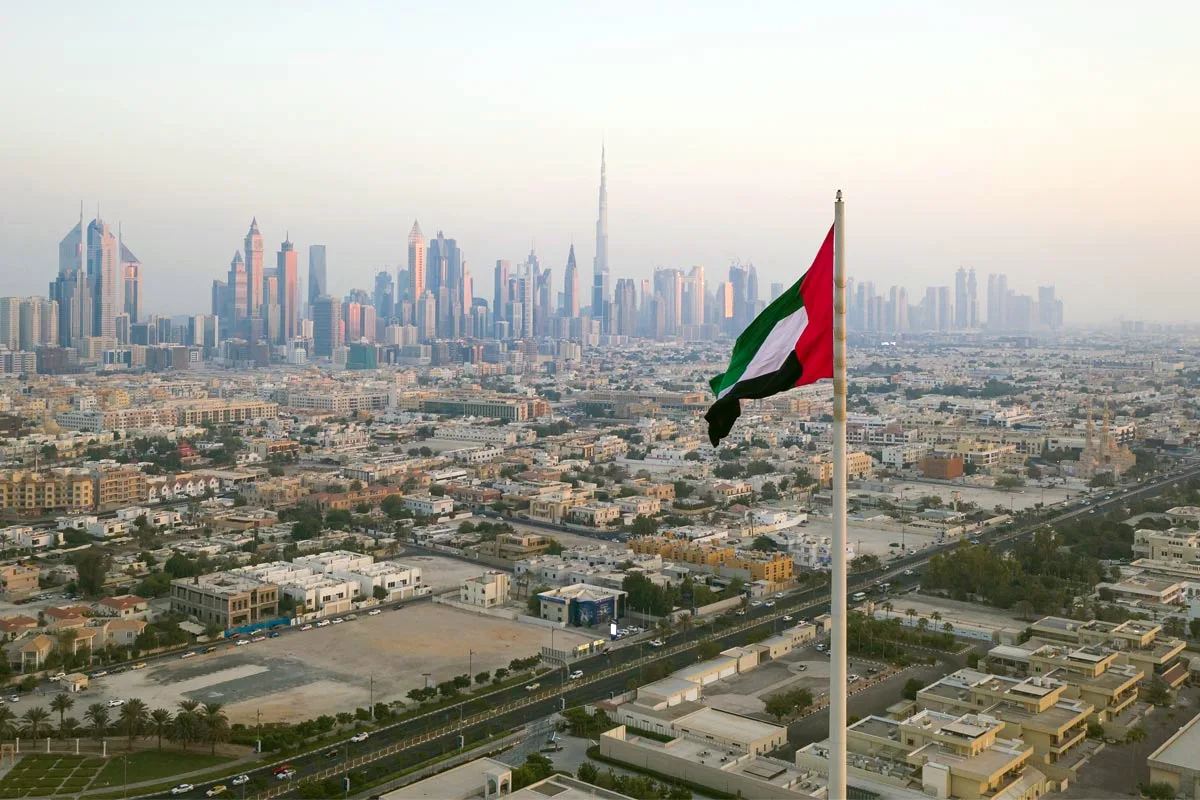 الإمارات.. تخفيض ساعات العمل للموظفين بالقطاع الخاص في رمضان