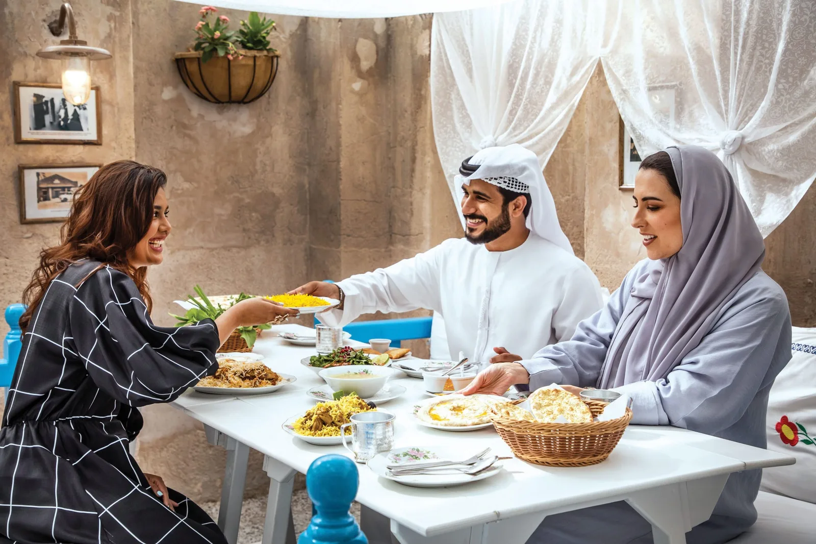 تعرف على أفضل مطاعم للإفطار في أبوظبي لا بد من تجربتها