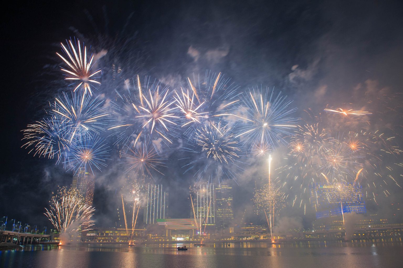 احتفالات راس السنة في ابوظبي 2024