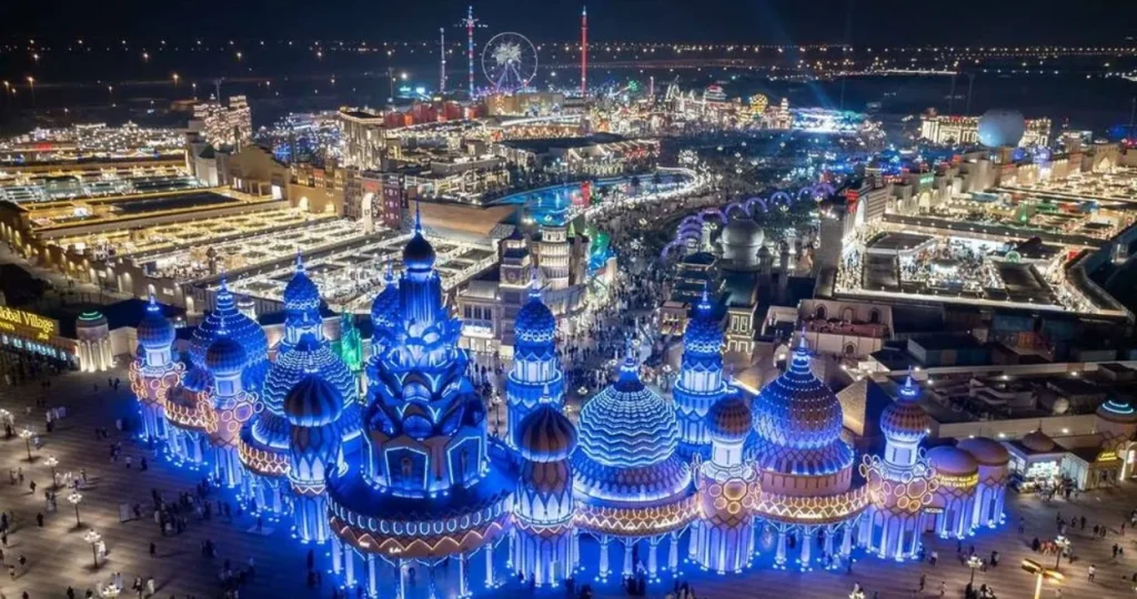 القرية العالمية في دبي تعلن عن موعد إعادة افتتاحها في 2026 دبي - القرية العالمية
